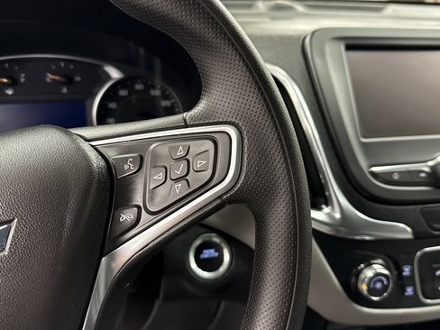 Used 2024 Chevrolet Equinox LS w/ LS Convenience Package image 10