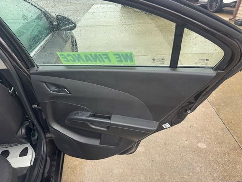 Used 2015 Chevrolet Sonic LT image 16