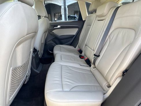 Used 2017 Audi Q5 2.0T Premium Plus w/ Technology Package AWD/4WD image 38