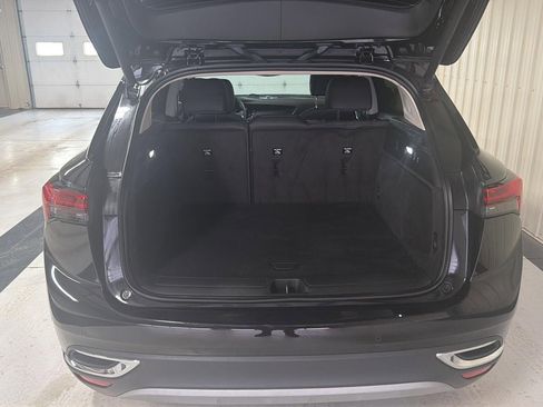 Used 2023 Buick Envision Preferred image 9