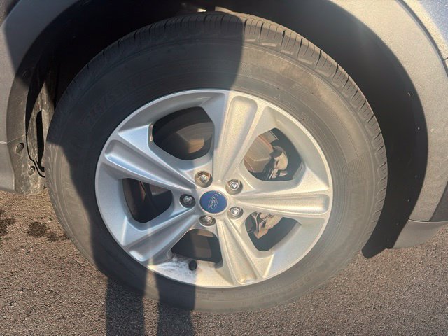 Used 2015 Ford Escape SE FWD image 4