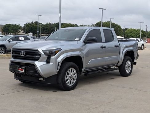 Used 2025 Toyota Tacoma SR AWD/4WD image 10