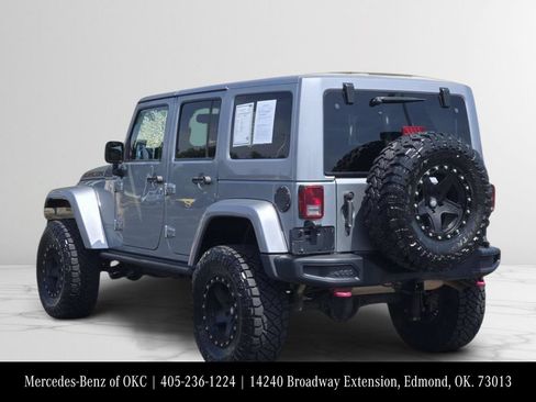 Used 2015 Jeep Wrangler Unlimited Rubicon AWD/4WD image 4