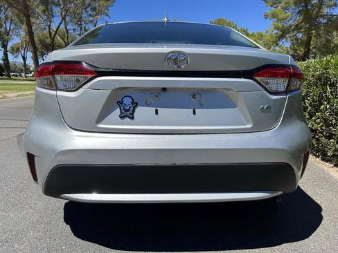 Used 2020 Toyota Corolla LE image 8