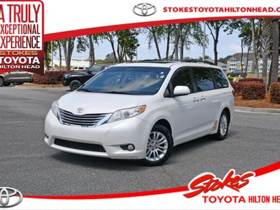 Used 2017 Toyota Sienna XLE w/ XLE Navigation Package