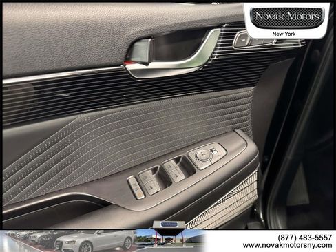 Used 2024 Hyundai Palisade Calligraphy image 11