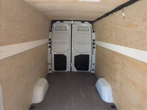 Used 2023 Mercedes-Benz Sprinter 2500 image 19