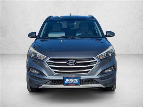 Used 2017 Hyundai Tucson Value w/ Cargo Package image 2