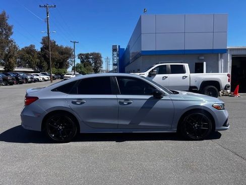 Used 2024 Honda Civic Sport image 4