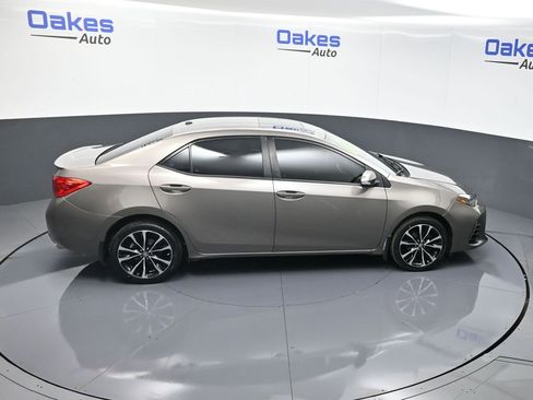 Used 2018 Toyota Corolla SE image 49