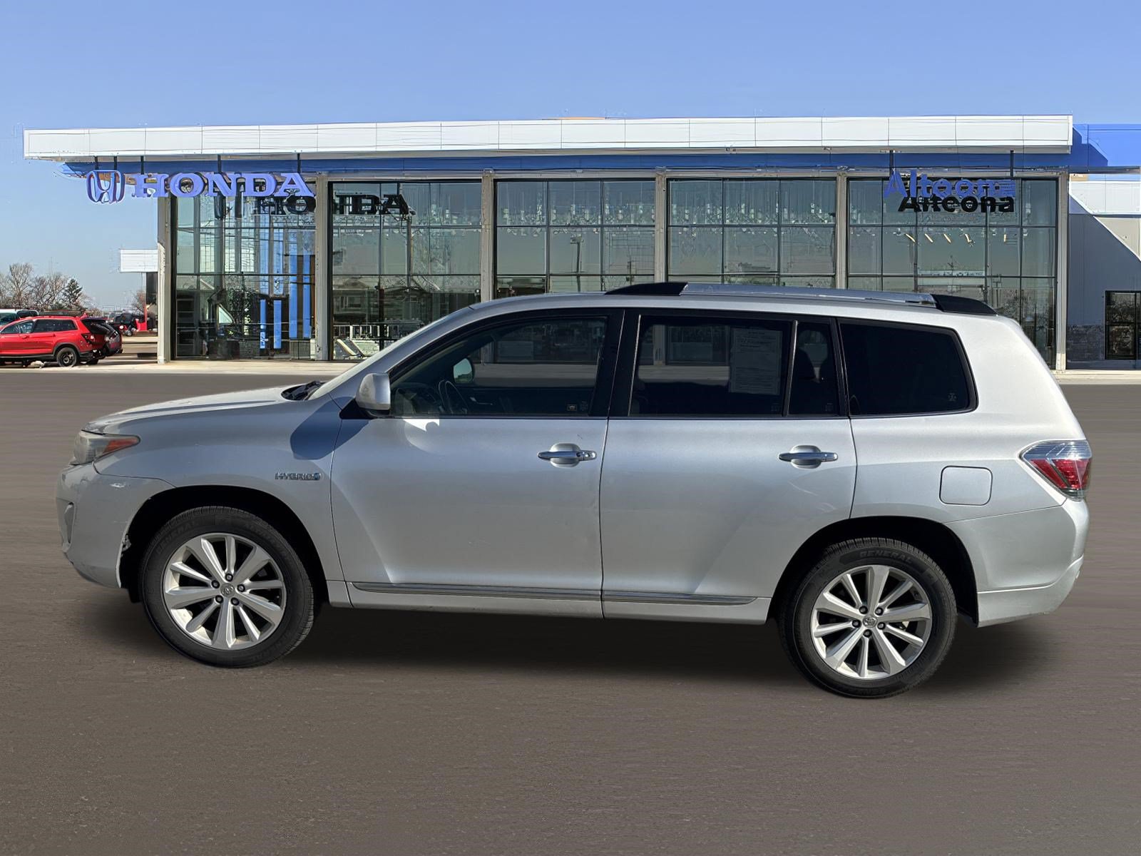 Used 2011 Toyota Highlander Limited AWD/4WD image 2