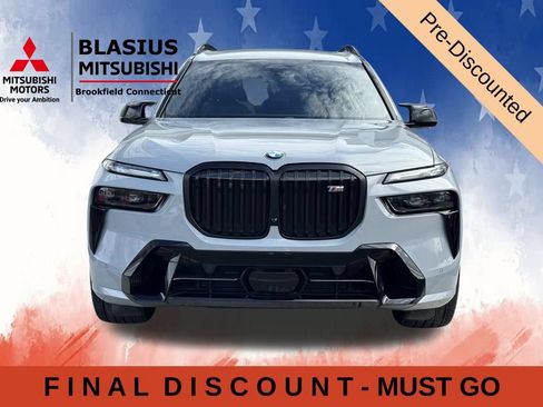 Used 2025 BMW X7 M60i w/ Climate Comfort Package AWD/4WD image 3