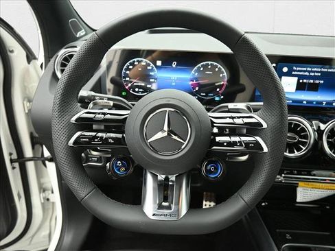 New 2025 Mercedes-Benz GLA 35 AMG 4MATIC image 14