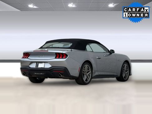 Used 2025 Ford Mustang GT Premium RWD image 9