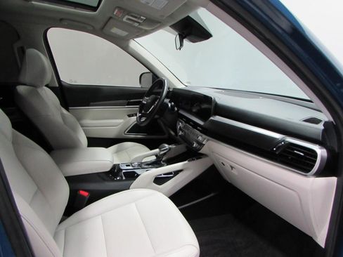 Used 2024 Kia Telluride S w/ S Sunroof Package FWD image 18