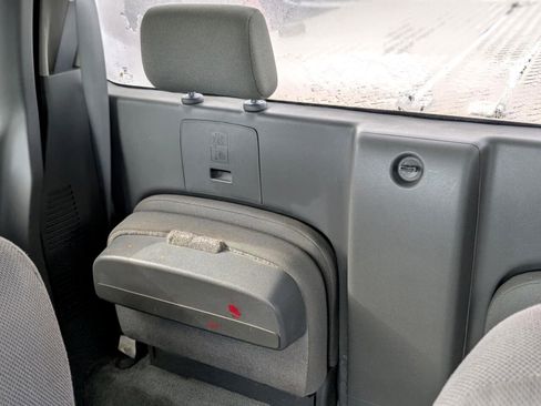 Used 2016 Nissan Frontier S image 14