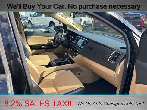 Used 2018 Kia Sedona SX image 10