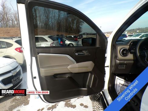 Used 2024 Chevrolet Colorado ZR2 w/ Technology Package image 15