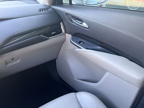 Used 2019 Cadillac XT4 Premium Luxury w/ Enhanced Visibility Package image 20