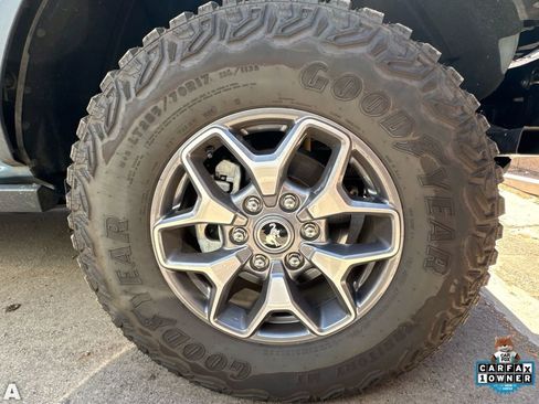 Used 2025 Ford Bronco Badlands AWD/4WD image 6