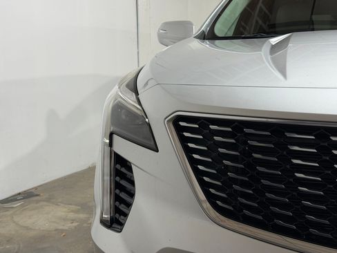 Used 2021 Cadillac XT4 Premium Luxury FWD image 33