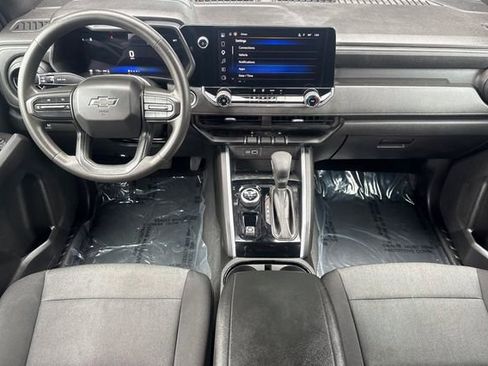 Used 2024 Chevrolet Colorado Trail Boss w/ Technology Package image 15
