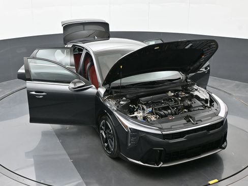 Used 2025 Kia K4 GT-Line w/ GT-Line Premium Package FWD image 44