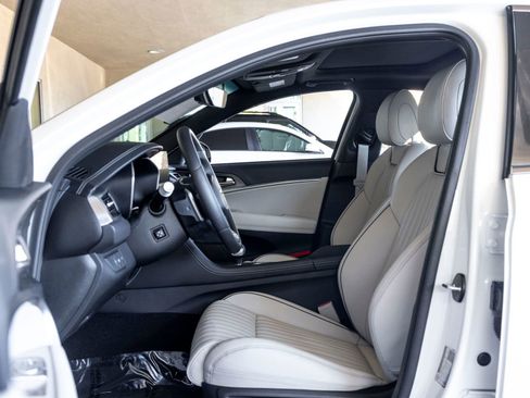 Used 2026 Genesis G70 3.3T Sport Prestige image 15