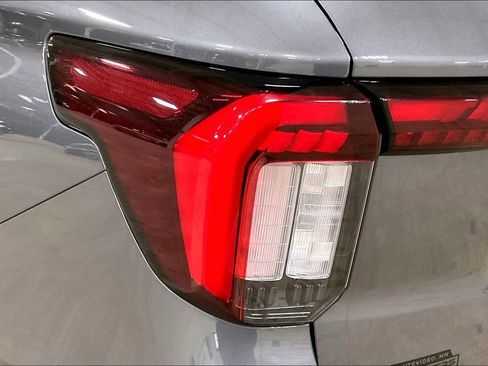 Certified 2025 Ford Explorer ST-Line w/ Premium Package image 28