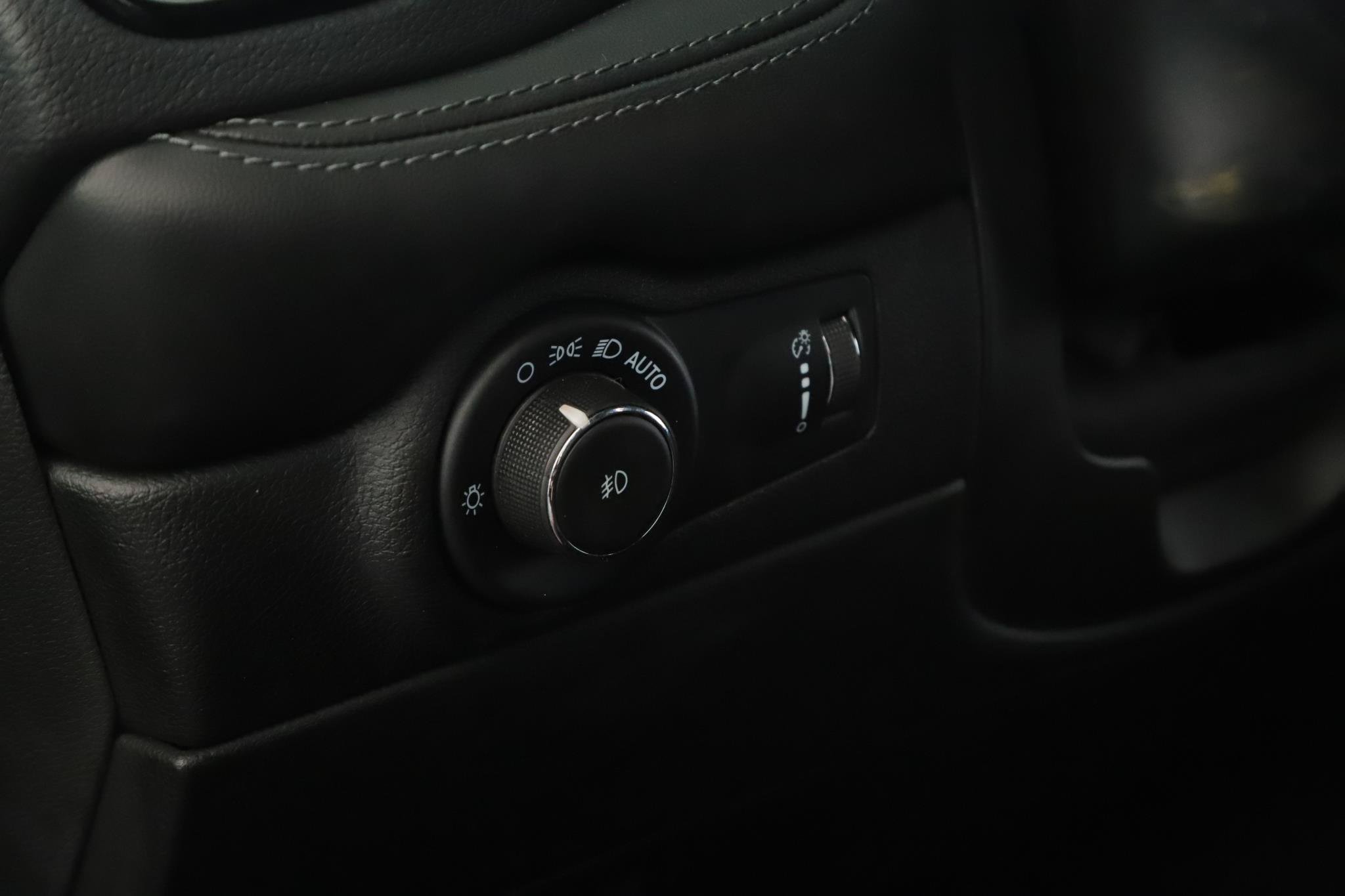 Used 2022 Dodge Durango GT AWD/4WD image 9
