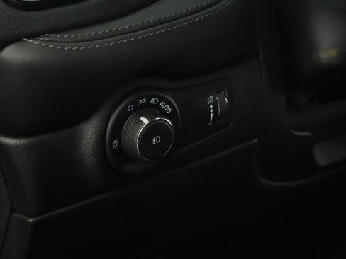 Used 2022 Dodge Durango GT w/ Blacktop Package AWD/4WD image 9