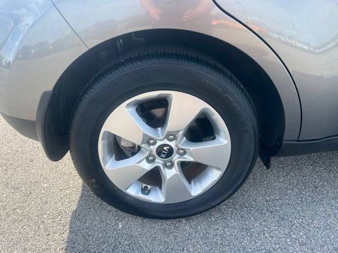 Used 2017 Kia Soul w/ Convenience Package FWD image 12