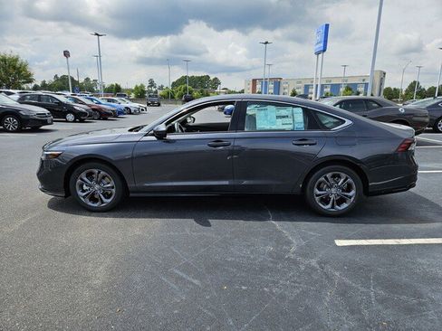 New 2025 Honda Accord EX-L image 4