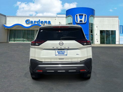 Used 2023 Nissan Rogue SL w/ SL Premium Package FWD image 5