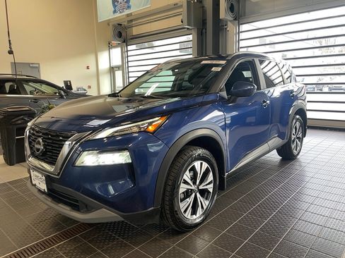Used 2023 Nissan Rogue SV w/ SV Premium B Package AWD/4WD image 4