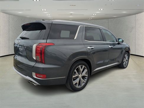 Used 2021 Hyundai Palisade Limited image 3