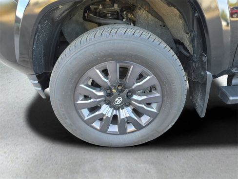 Used 2023 Toyota Tacoma Limited image 11