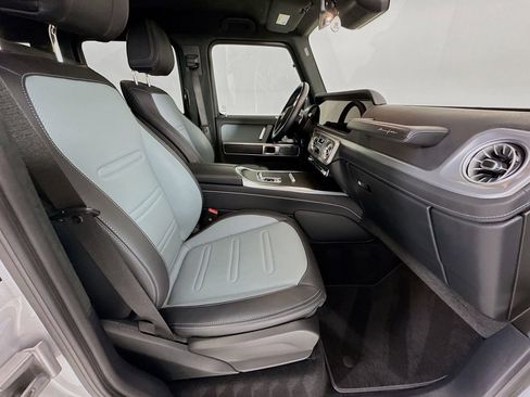 Certified 2025 Mercedes-Benz G 550 image 31