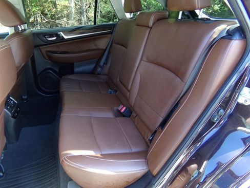 Used 2017 Subaru Outback 2.5i Touring image 22