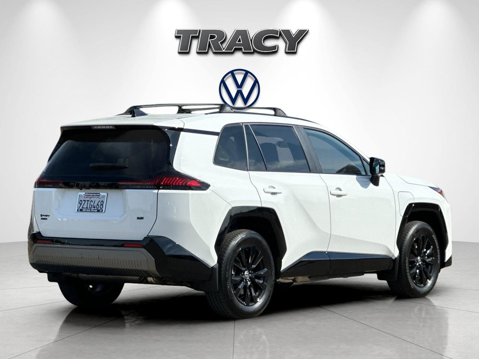 Used 2026 Toyota RAV4 SE w/ Convenience Package AWD/4WD image 4