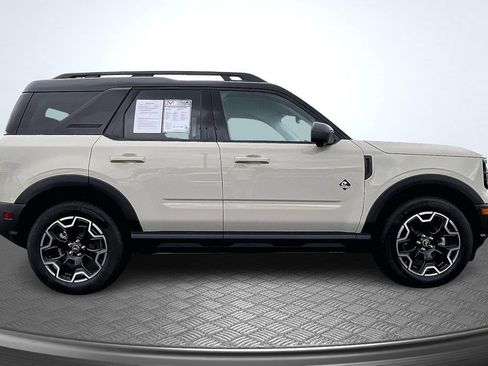 Used 2025 Ford Bronco Sport Outer Banks w/ Outer Banks Tech Package+ AWD/4WD image 4