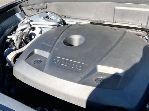 Used 2023 Volvo XC90 T8 Plus w/ Protection Package Premier image 32