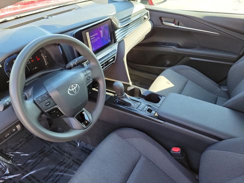 Certified 2025 Toyota Camry LE image 18