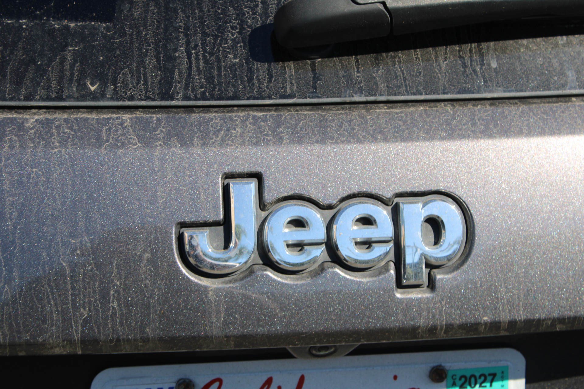 Used 2021 Jeep Grand Cherokee Laredo AWD/4WD image 17