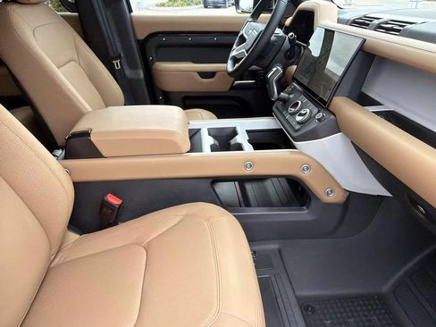 New 2026 Land Rover Defender 110 S AWD/4WD image 10