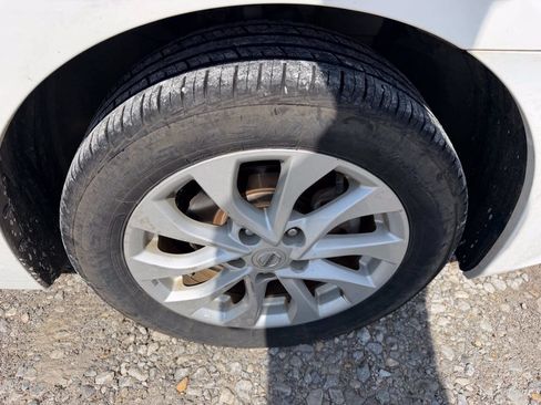Used 2018 Nissan Sentra SV FWD image 12