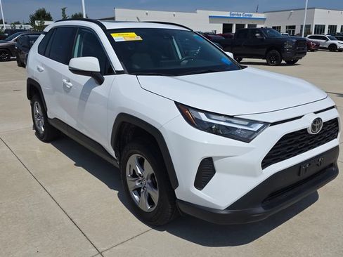 Used 2023 Toyota RAV4 XLE w/ Convenience Package AWD/4WD image 7