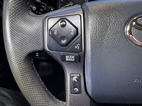 Used 2020 Toyota Tacoma TRD Off-Road w/ Technology Package AWD/4WD image 25