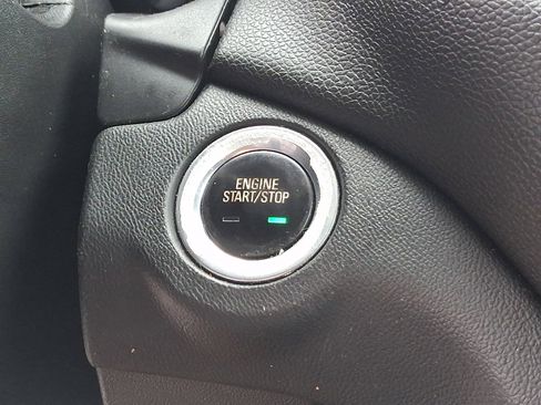 Used 2020 Chevrolet Equinox LT AWD/4WD image 23