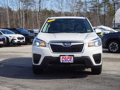 Used 2019 Subaru Forester Premium w/ All-Weather Package image 2